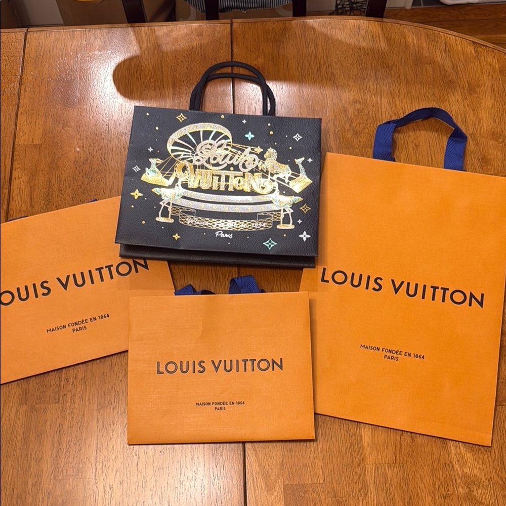Louis Vuitton Shopping Bag